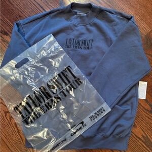 ERAS TOUR CREWNECK MEDIUM